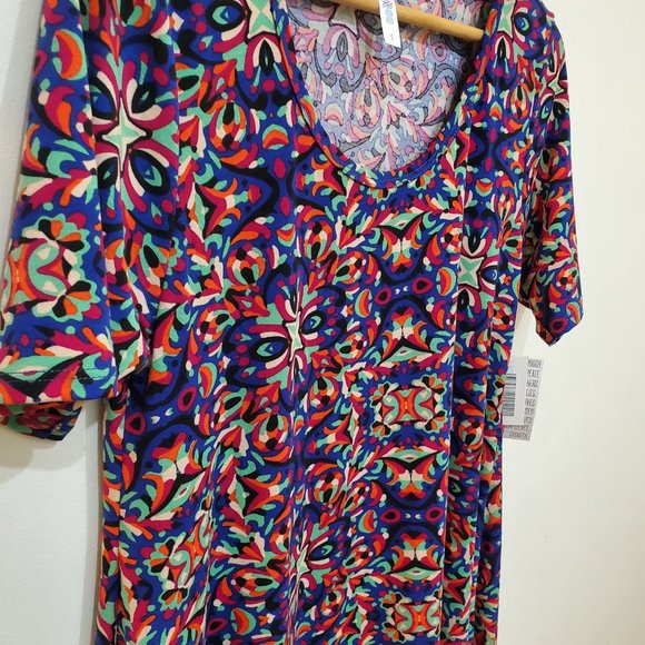 Lula Roe Women’s Top Sz SMall - Picture 4 of 5